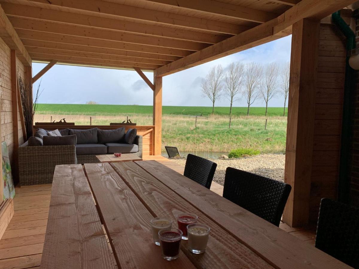 Modern Holiday Home In Ooltgensplaat Bagian luar foto