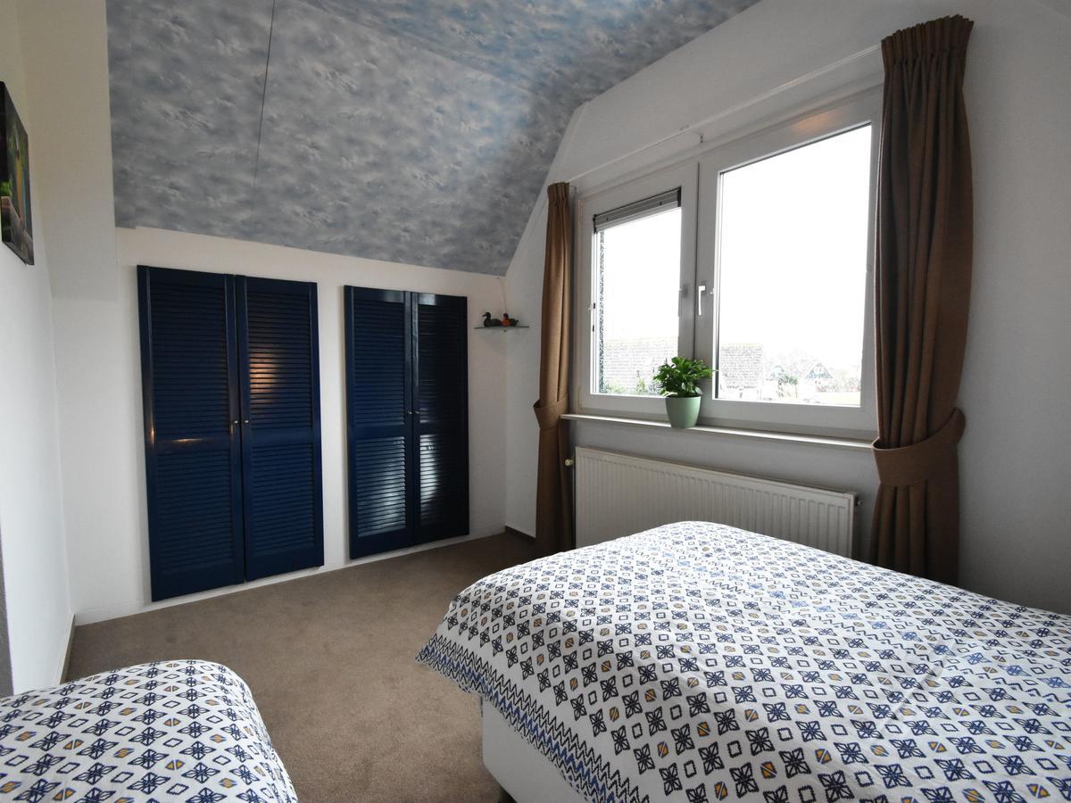 Modern Holiday Home In Ooltgensplaat Bagian luar foto