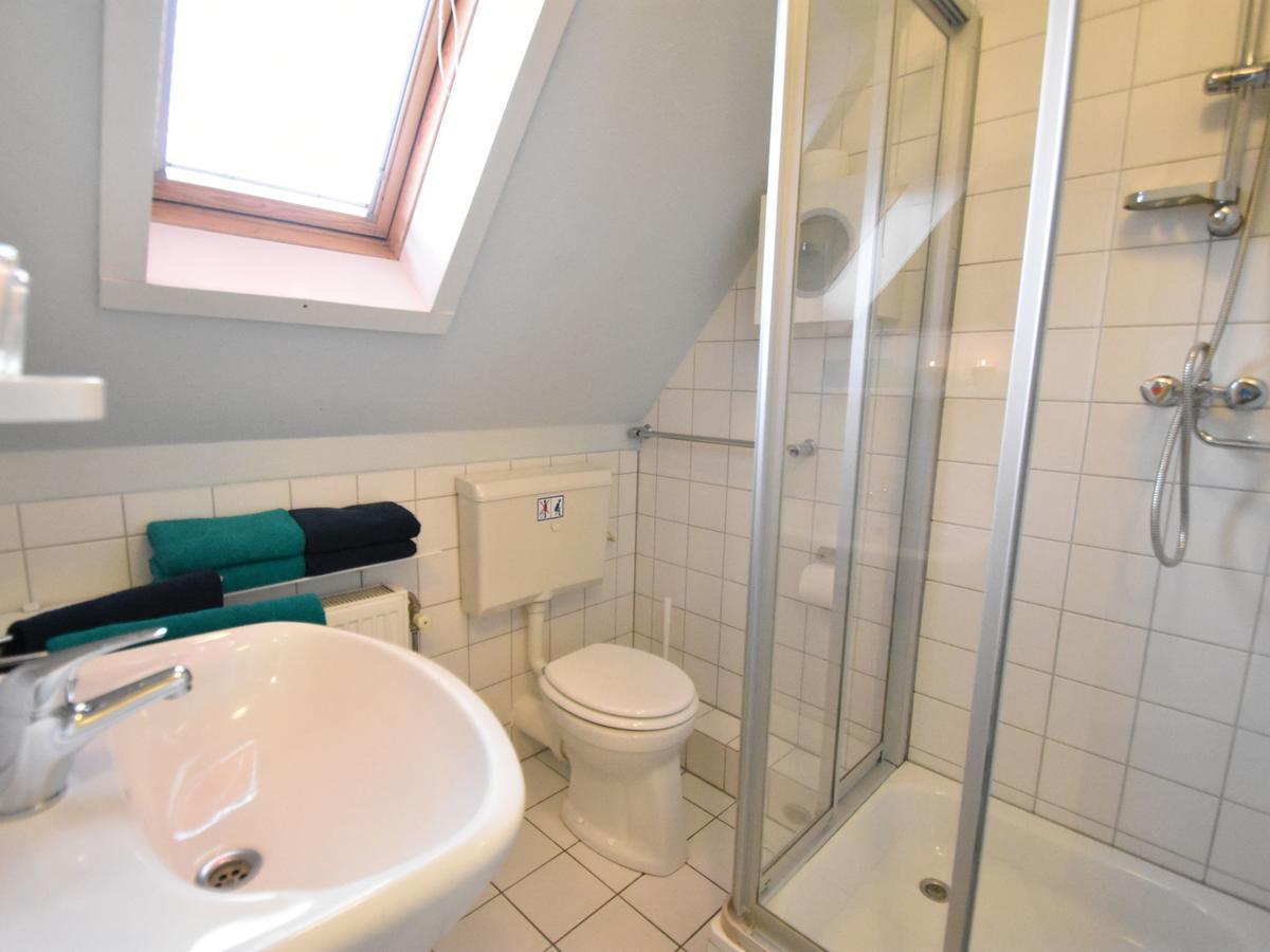 Modern Holiday Home In Ooltgensplaat Bagian luar foto
